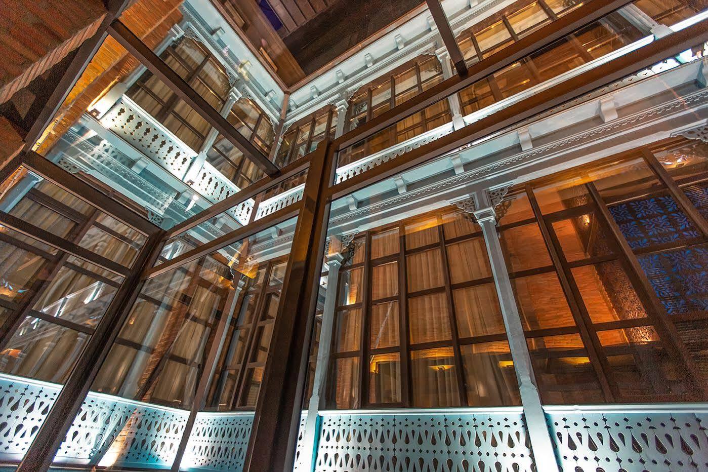 Royal Inn تبليسي المظهر الخارجي الصورة